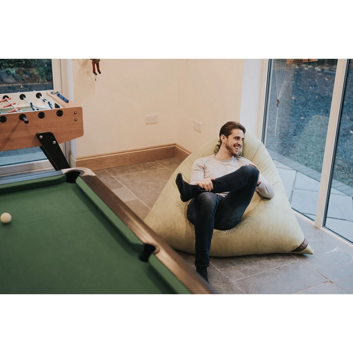 Faux Suede Tri-Gamer Bean Bag 6 Faux Suede Tri-Gamer Bean Bag - Image 4